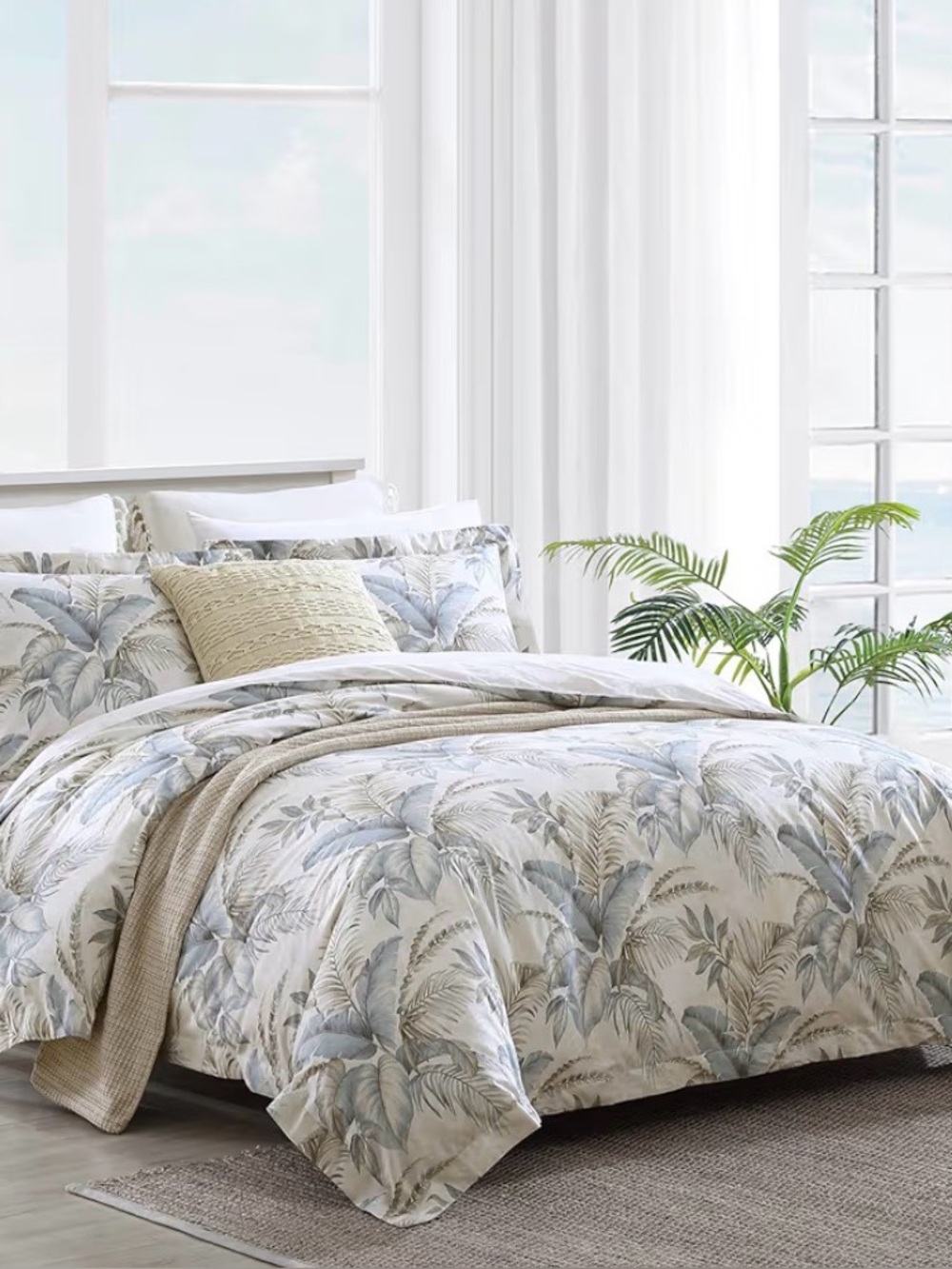 Tommy Bahama - King Comforter Set, Soft Woven Bedding with Matching king Shams